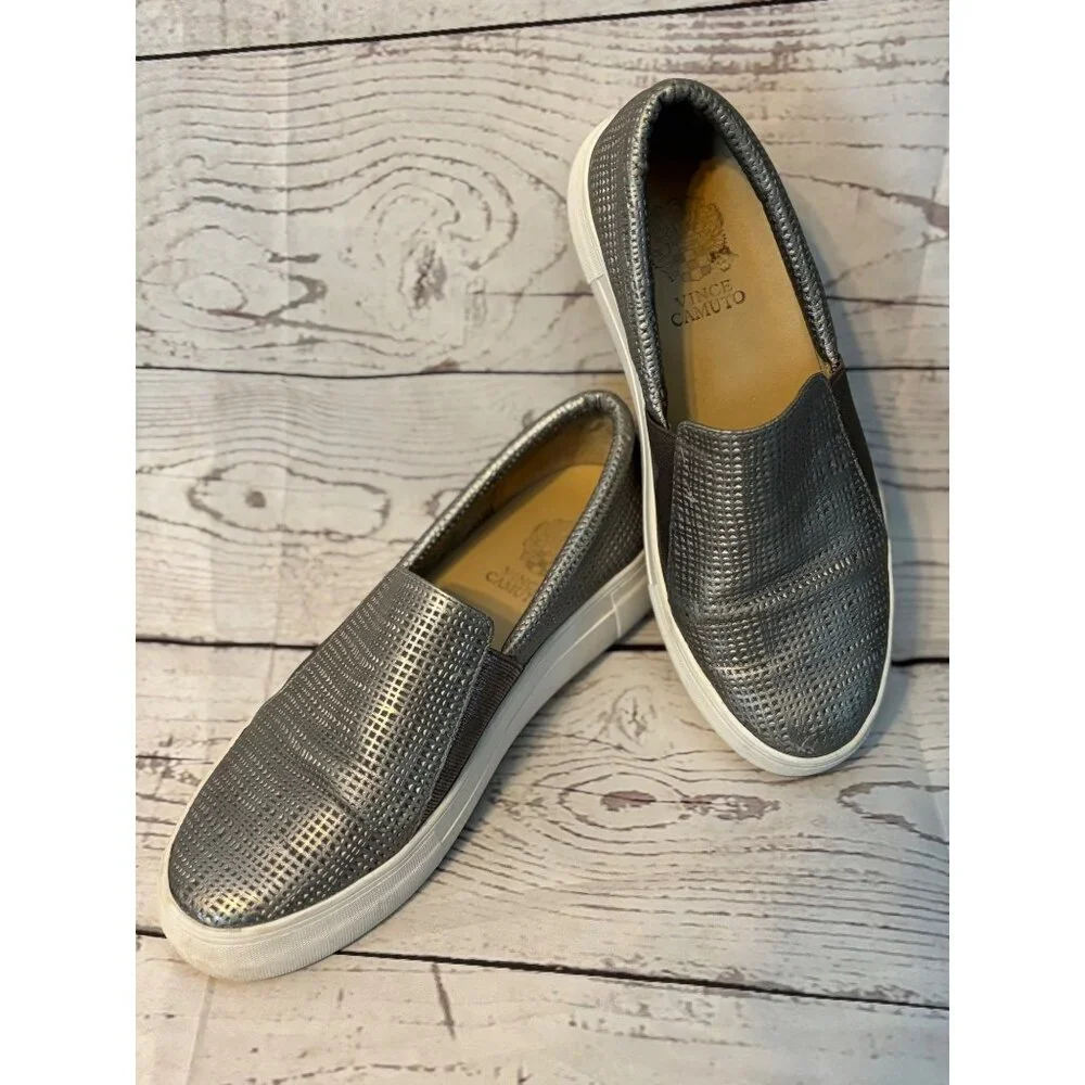 Vince Camuto Silver Metallic Slip On Loafer Party Holiday Women’s Size 9